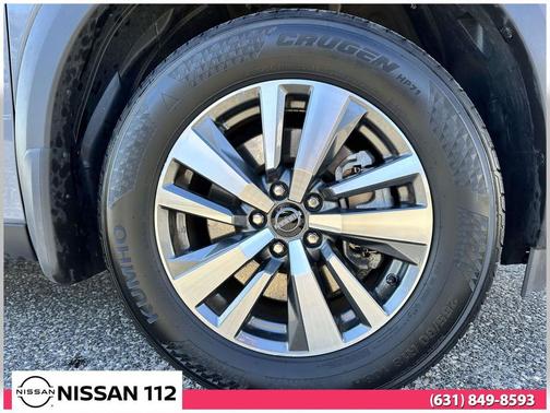 2025 Nissan Pathfinder SL 4WD