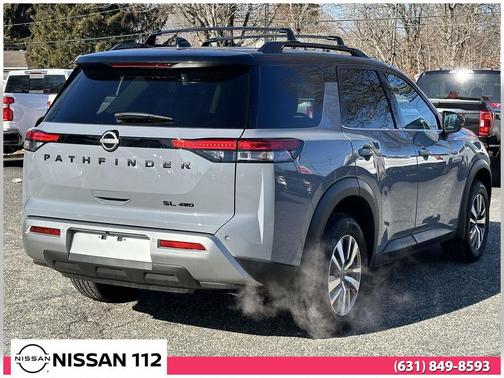 2025 Nissan Pathfinder SL 4WD
