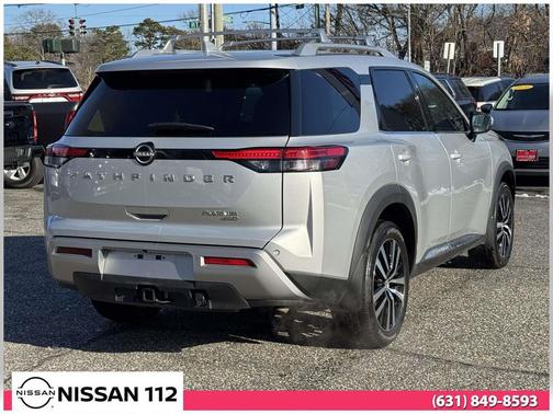 2023 Nissan Pathfinder Platinum 4WD