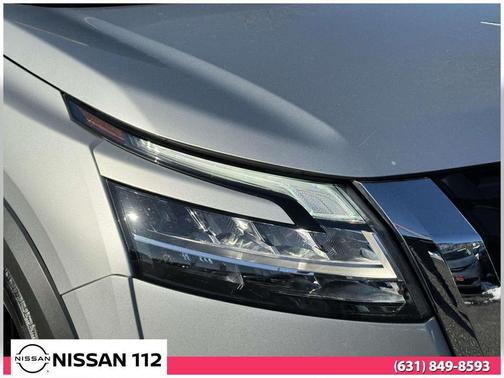 2023 Nissan Pathfinder Platinum 4WD