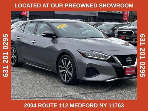 2023 Nissan Maxima SV