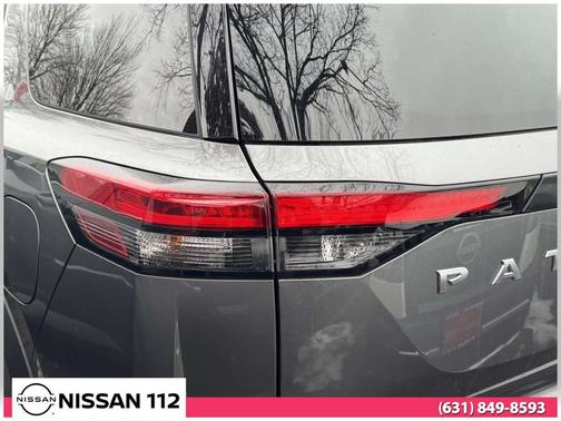 2023 Nissan Pathfinder Platinum 4WD