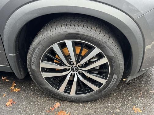 2023 Nissan Pathfinder Platinum 4WD