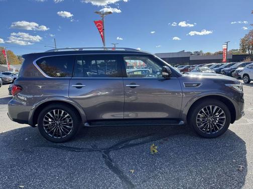 2024 INFINITI QX80 PREMIUM SELECT AWD
