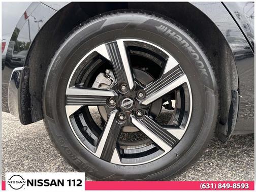 Super Black 2024 Nissan Sentra SV