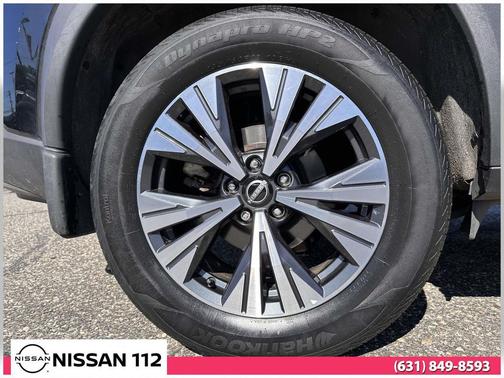 Super Black 2023 Nissan Rogue SV