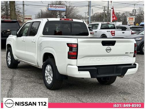 2024 Nissan Frontier SV