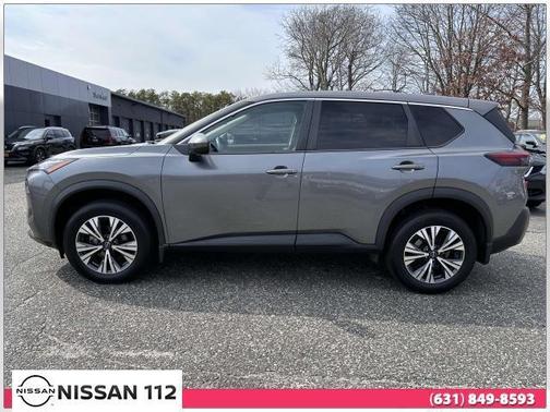 2022 Nissan Rogue SV