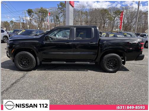 Super Black 2022 Nissan Frontier S
