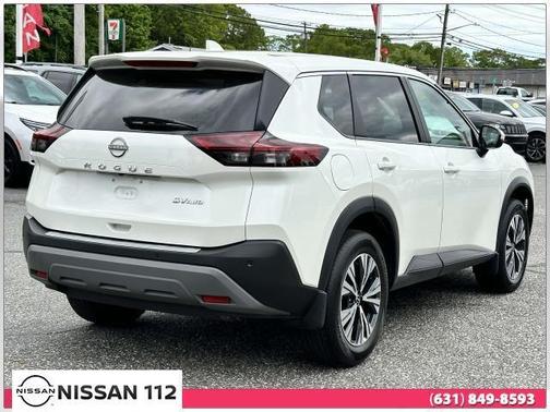 2022 Nissan Rogue SV