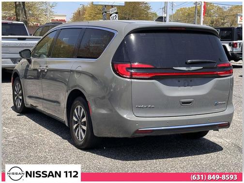 Ceramic Gray Clearcoat 2025 Chrysler Pacifica Hybrid Select