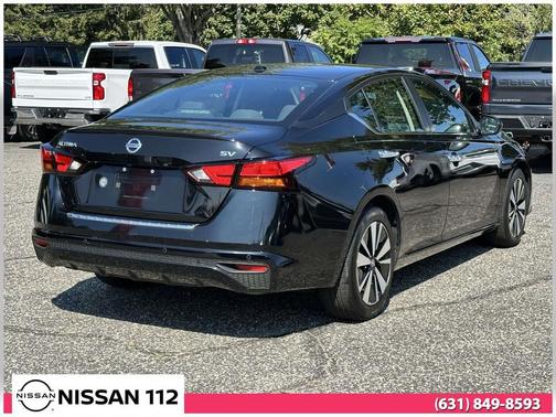 2022 Nissan Altima 2.5 SV