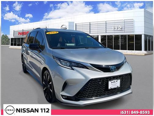 2022 Toyota Sienna XSE 7 Passenger