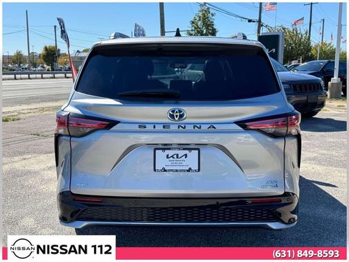 2022 Toyota Sienna XSE 7 Passenger