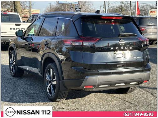2024 Nissan Rogue SL