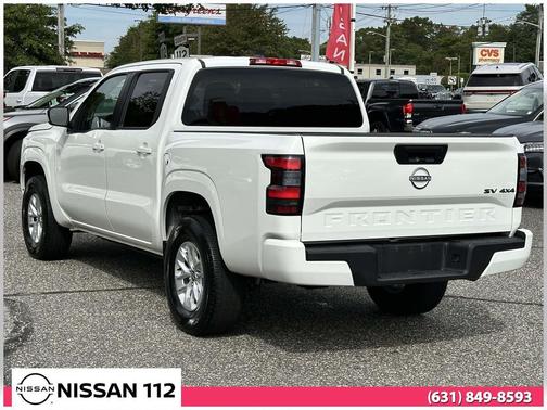 2024 Nissan Frontier SV