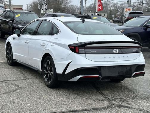 2025 Hyundai SONATA SEL