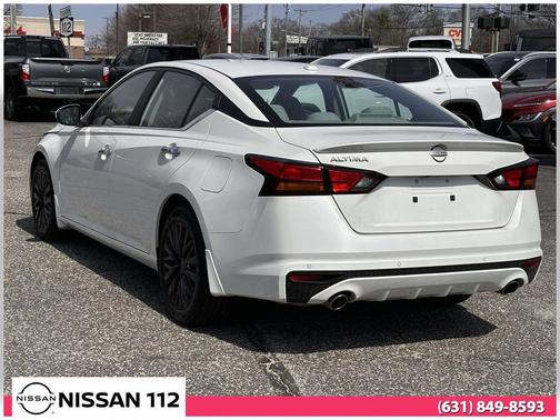 2025 Nissan Altima SV FWD