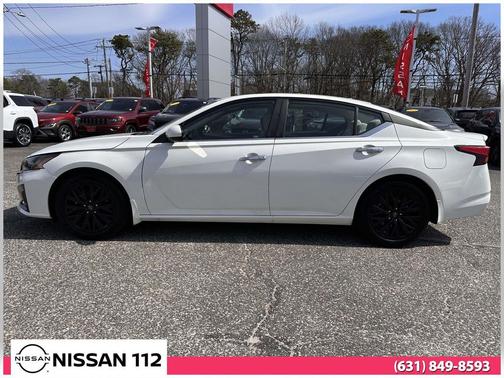 2025 Nissan Altima SV FWD