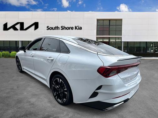 2024 Kia K5 GT-Line