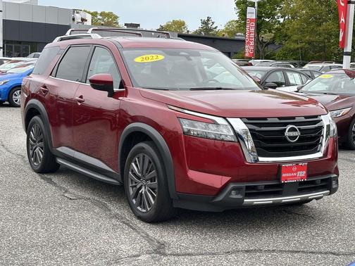 Scarlet Ember Tintcoat 2022 Nissan Pathfinder SL 4WD