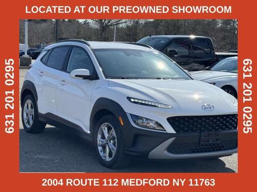 2022 Hyundai KONA SEL