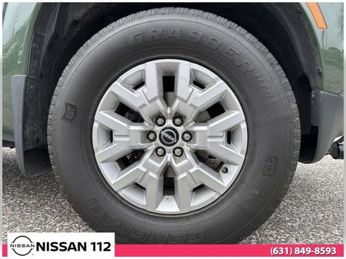 Green Metallic 2022 Nissan Frontier SV