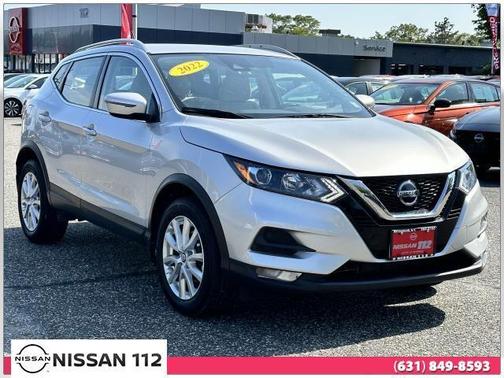 2022 Nissan Rogue Sport SV