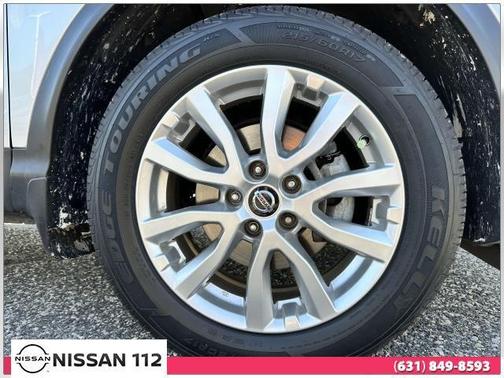 2022 Nissan Rogue Sport SV