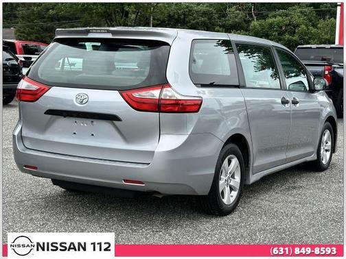 2018 Toyota Sienna SE