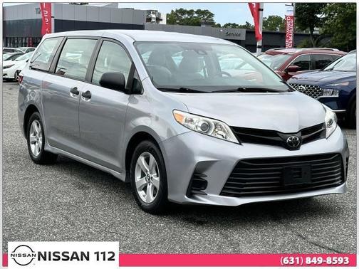 2018 Toyota Sienna SE