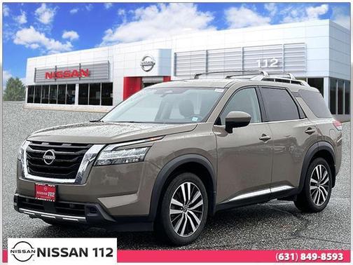 2023 Nissan Pathfinder Platinum