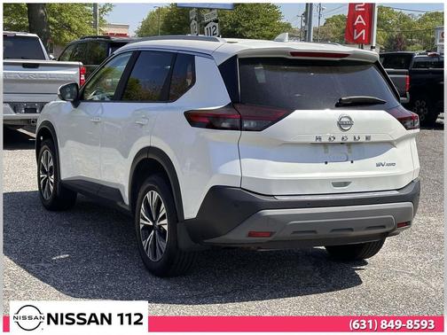 Pearl White Tricoat 2023 Nissan Rogue SV