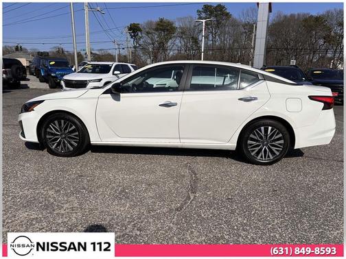 Glacier White 2025 Nissan Altima 2.5 SV