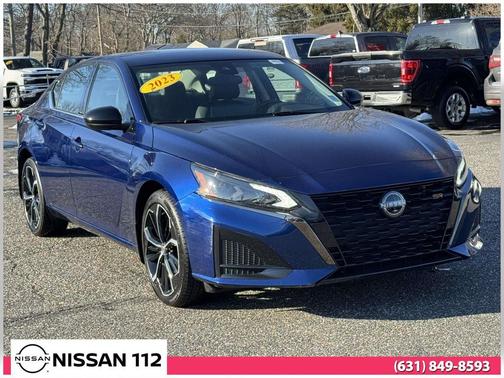 2023 Nissan Altima SR Intelligent AWD