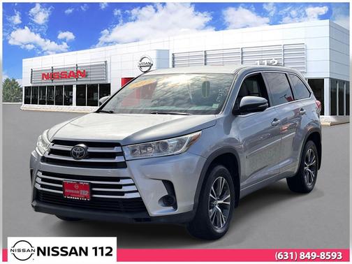 Celestial Silver Metallic 2017 Toyota Highlander LE