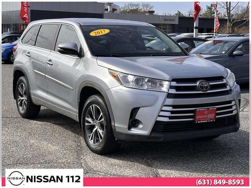 Celestial Silver Metallic 2017 Toyota Highlander LE