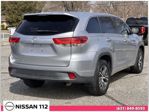 Celestial Silver Metallic 2017 Toyota Highlander LE
