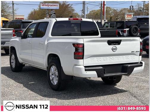 Glacier White 2024 Nissan Frontier SV