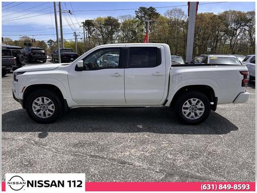 Glacier White 2024 Nissan Frontier SV