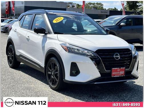 2023 Nissan Kicks SR