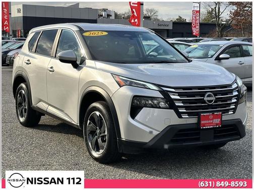 2025 Nissan Rogue SV