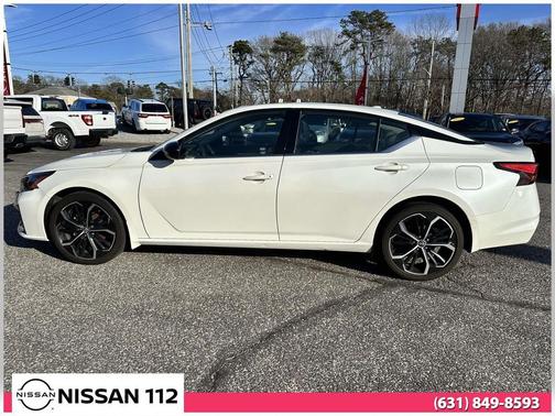 2023 Nissan Altima SR Intelligent AWD