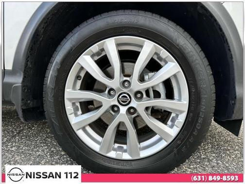 2022 Nissan Rogue Sport SV
