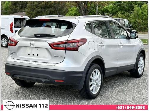 2022 Nissan Rogue Sport SV