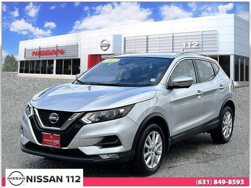 2022 Nissan Rogue Sport SV