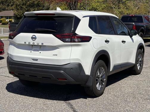 Glacier White 2021 Nissan Rogue S