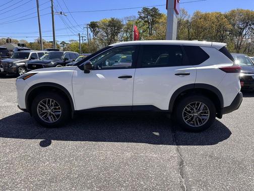 Glacier White 2021 Nissan Rogue S