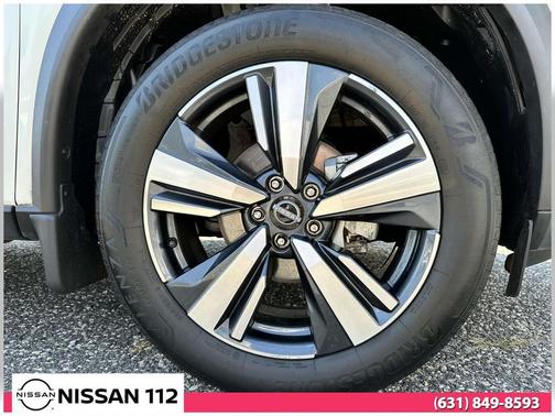 2022 Nissan Rogue SL