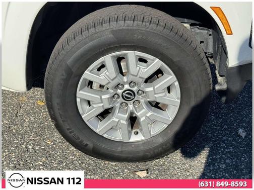 2023 Nissan Frontier SV